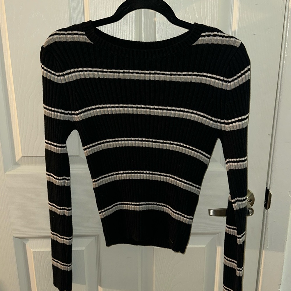 Black and White Striped Hollister Sweater